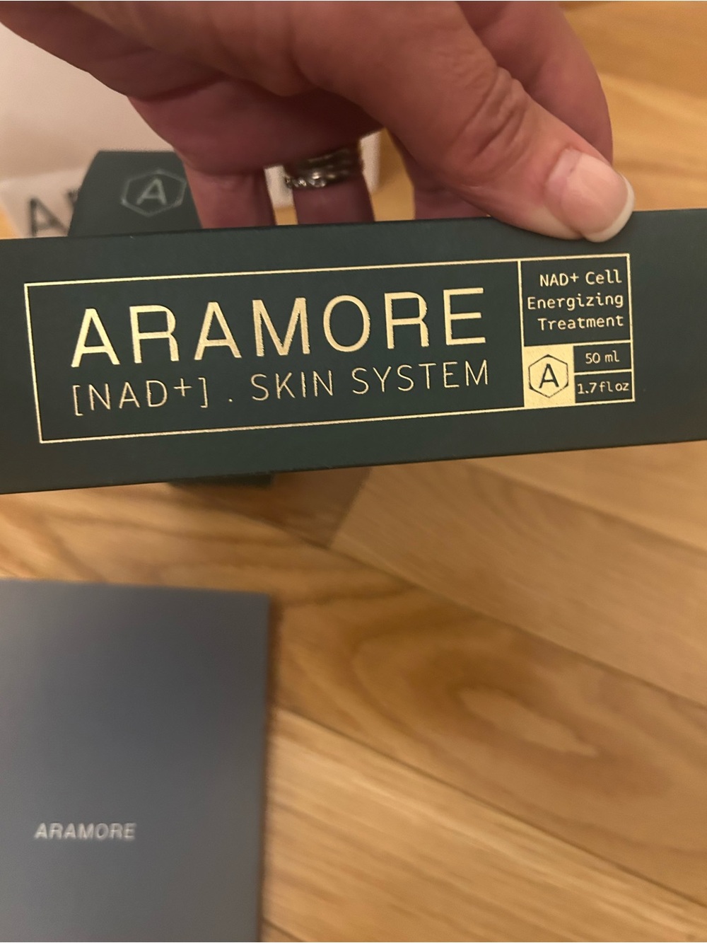 NWT ARAMORE revitalizing eye cream, full size